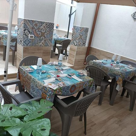 B&B Stella Maris Trapani Centro Exteriör bild