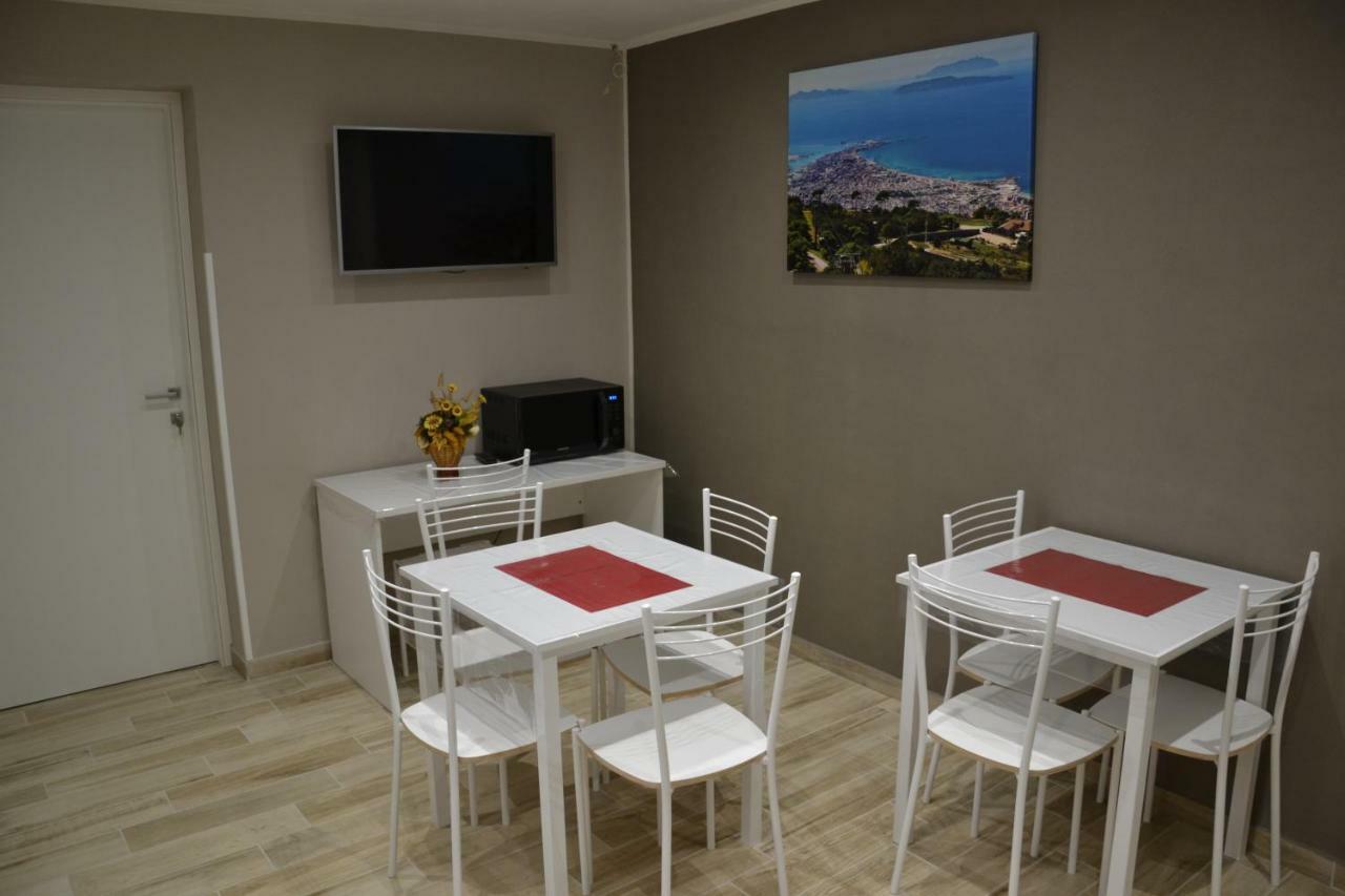 B&B Stella Maris Trapani Centro Exteriör bild