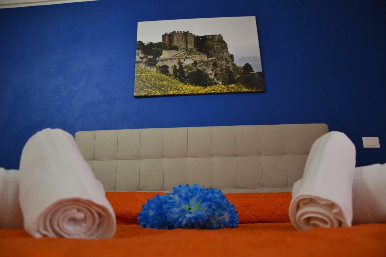 B&B Stella Maris Trapani Centro Exteriör bild