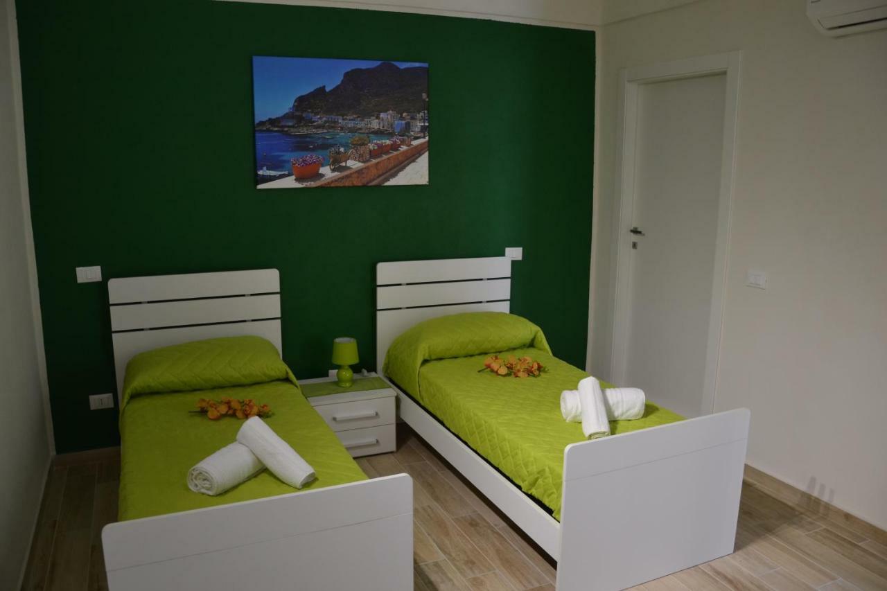 B&B Stella Maris Trapani Centro Exteriör bild